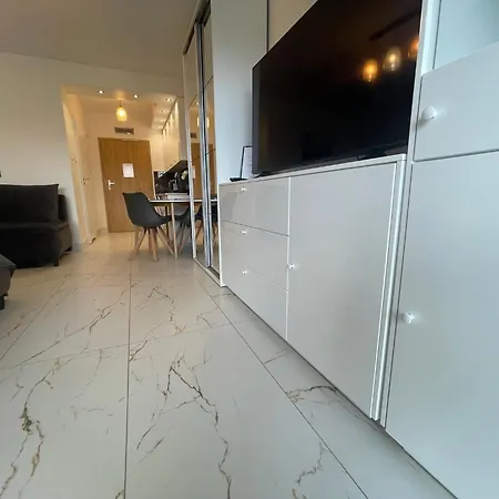 Kasprowicza 20 Z Basenem, Silownia, Jacuzzi, Grota Solna, Saunami Колобжег